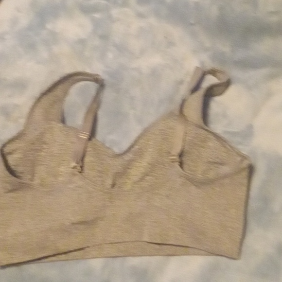 puma extra large gray sports bra - Picture 3 of 4